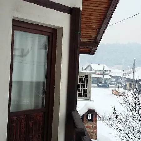 Belcheva Kashta بانيا